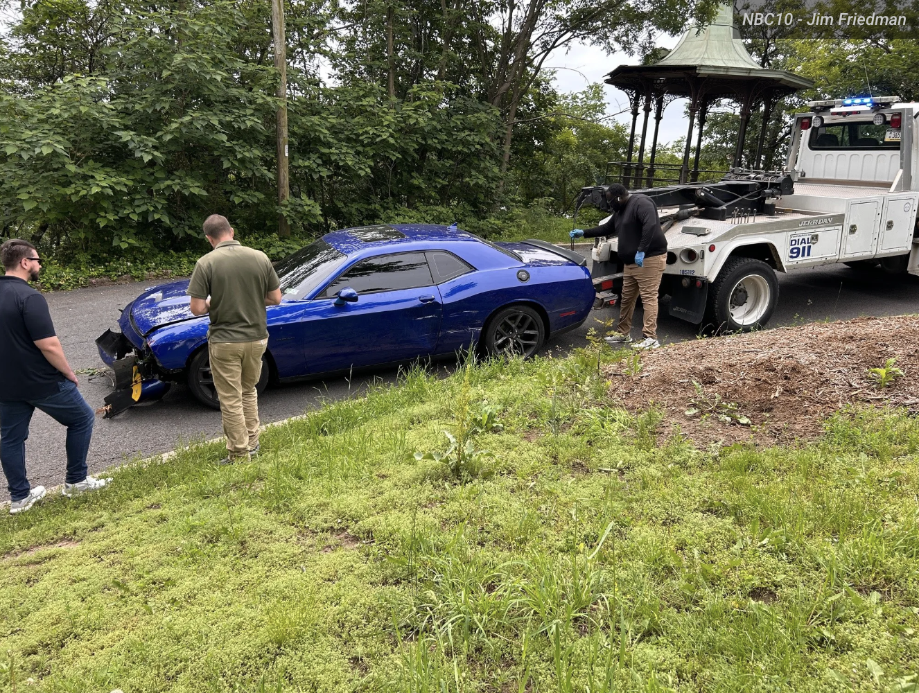 费城费尔蒙特公园发生大规模枪击案！至少3名枪手持枪扫射！2人死亡9人受伤